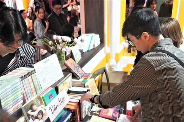 Ngày hội đọc sách Chồi ý nghĩa của sinh viên Việt Nam ở Moskva hình ảnh 1 Ngay hoi doc sach Choi y nghia cua sinh vien Viet Nam o Moskva hinh anh 1