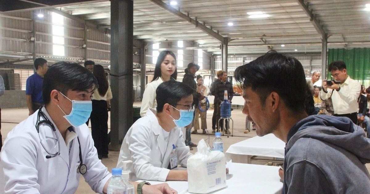 Việt Nam chung tay chăm lo sức khoẻ, đời sống cho người lao động ở Campuchia Việt Nam chung tay chăm lo sức khoẻ, đời sống cho người lao động ở Campuchia