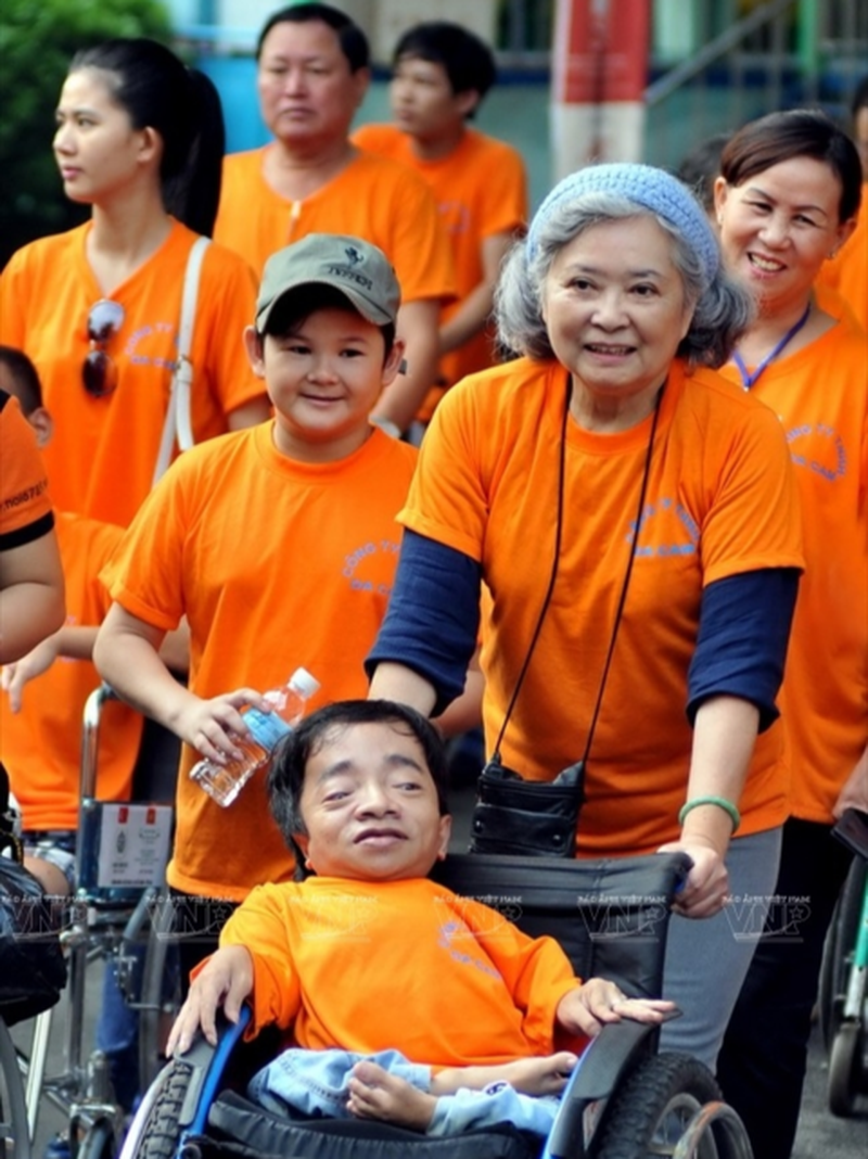 Đảng Cộng sản Đức (DKP) ủng hộ vụ kiện của bà Trần Tố Nga và các nạn nhân chất độc da cam/dioxin Việt Nam Đảng Cộng sản Đức (DKP) ủng hộ vụ kiện của bà Trần Tố Nga và các nạn nhân chất độc da cam/dioxin Việt Nam
