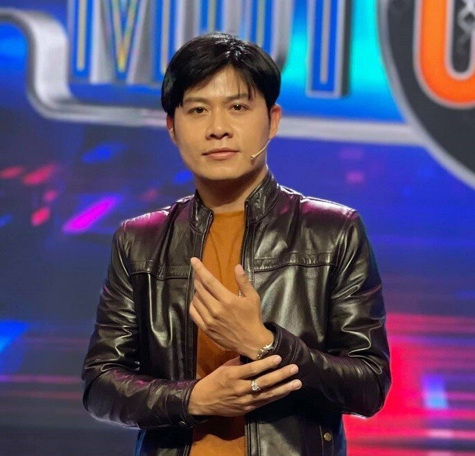 Tin tức showbiz Việt ngày 13/5: Ngọc Trinh lấn sân sang thiết kế nội y Tin tức showbiz Việt ngày 13/5: Ngọc Trinh lấn sân sang thiết kế nội y