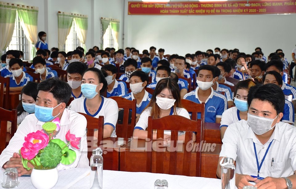 Đảm bảo quyền bầu cử cho người bị tạm giữ, tạm giam và cai nghiện ma túy bắt buộc Đảm bảo quyền bầu cử cho người bị tạm giữ, tạm giam và cai nghiện ma túy bắt buộc