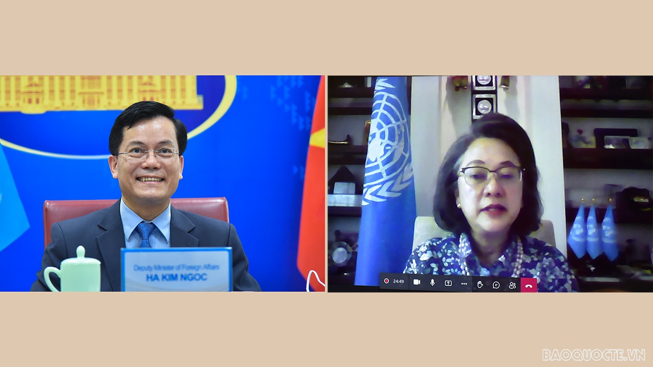 Thứ trưởng Ngoại giao Hà Kim Ngọc hội đàm trực tuyến với bà Armida Salsiah Alisjahbana, Phó Tổng thư ký Liên hợp quốc kiêm Thư ký điều hành ESCAP. (Ảnh: Anh Sơn) Thứ trưởng Ngoại giao Hà Kim Ngọc hội đàm trực tuyến với bà Armida Salsiah Alisjahbana, Phó Tổng thư ký Liên hợp quốc kiêm Thư ký điều hành ESCAP. (Ảnh: Anh Sơn)