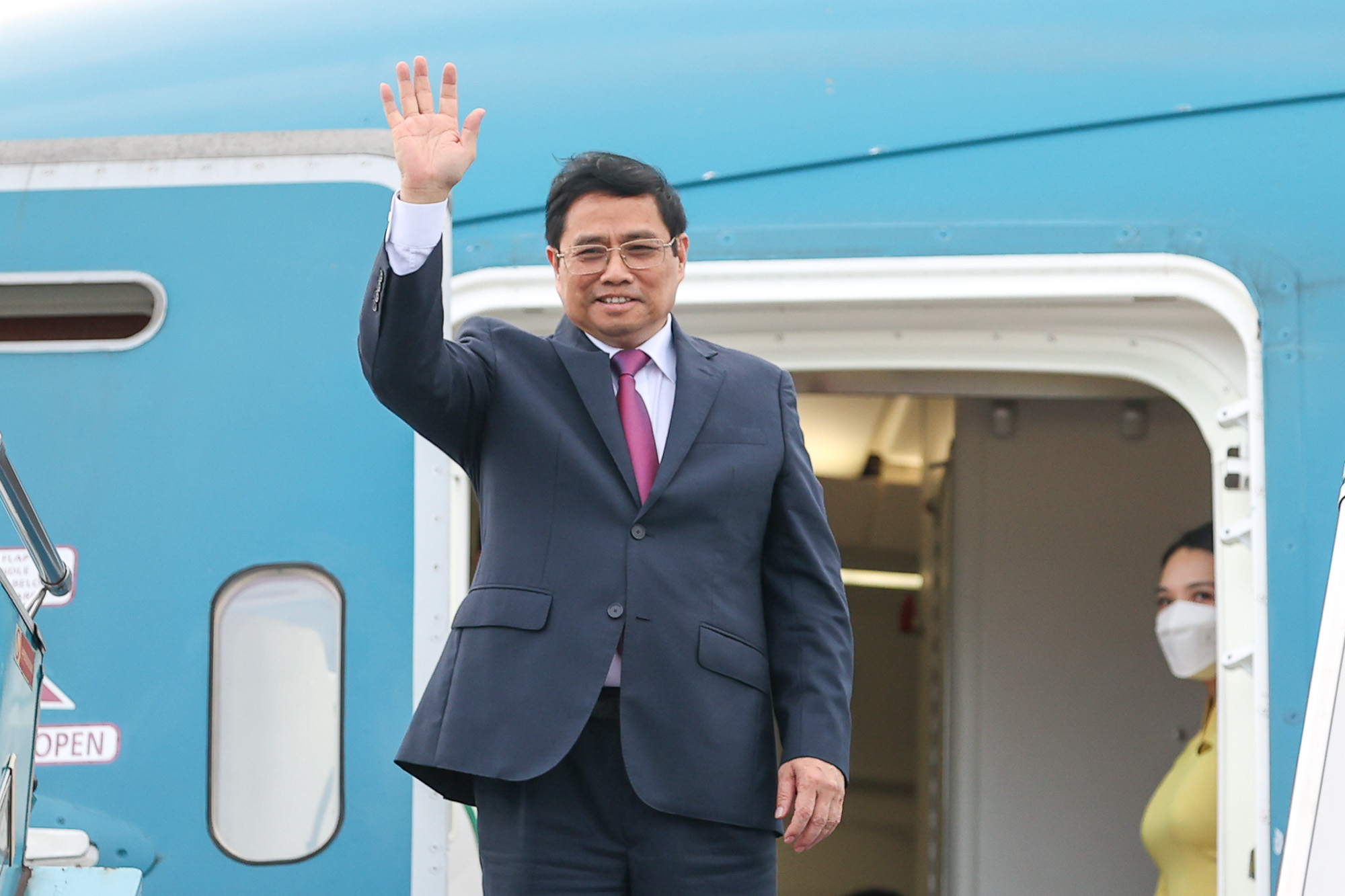 Thủ tướng lên đường tham dự Hội nghị Cấp cao Đặc biệt ASEAN - Hoa Kỳ, thăm, làm việc tại Hoa Kỳ và Liên Hợp Quốc - Ảnh 1. Thủ tướng lên đường tham dự Hội nghị Cấp cao Đặc biệt ASEAN - Hoa Kỳ, thăm, làm việc tại Hoa Kỳ và Liên Hợp Quốc - Ảnh 1.