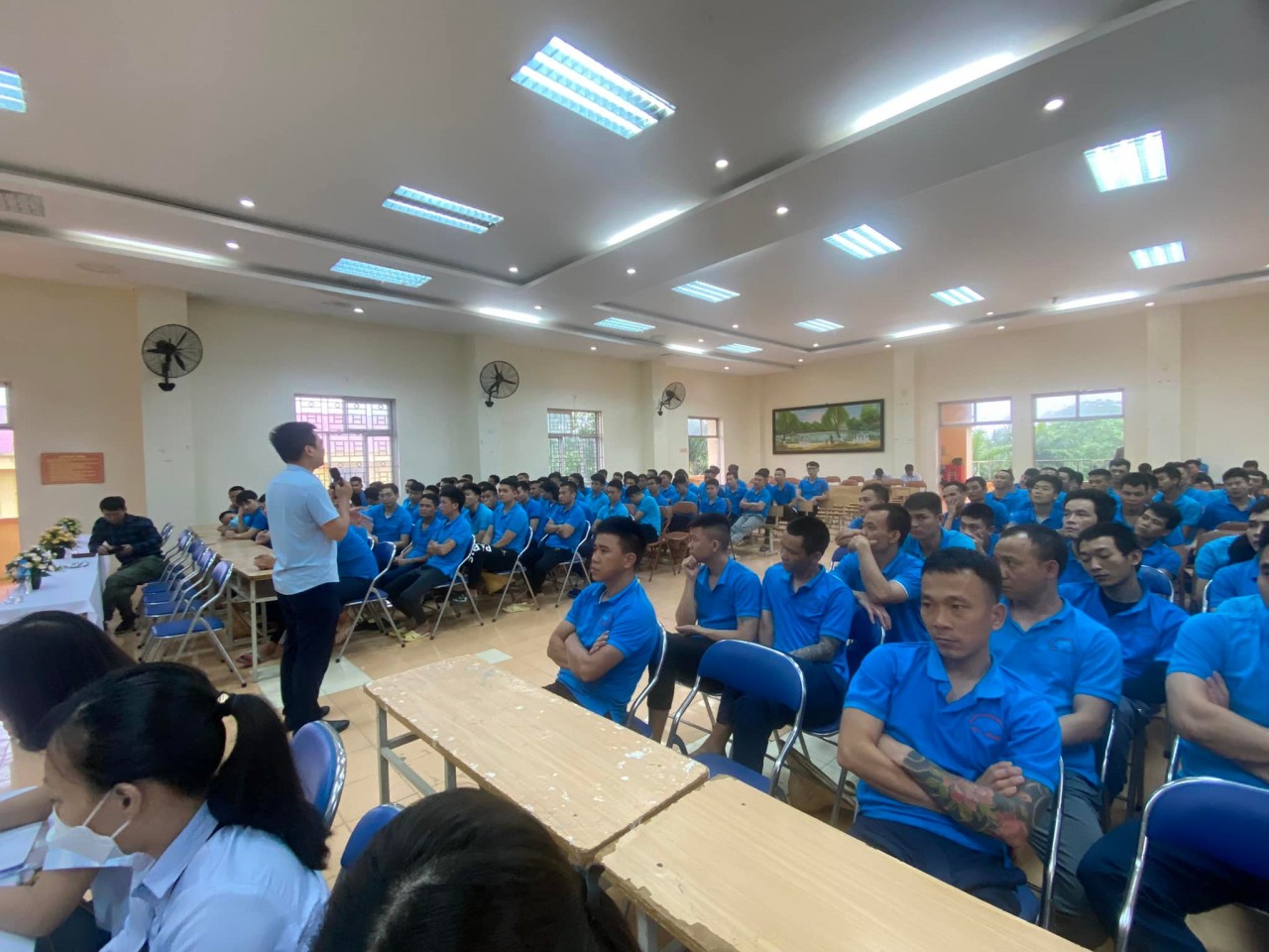 Tư vấn, hướng nghiệp, giới thiệu việc làm cho học viên trước khi tái hòa nhập cộng đồng