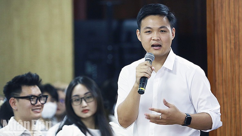 Lần đầu tổ chức đối thoại dành riêng cho sinh viên Việt Nam toàn cầu Lần đầu tổ chức đối thoại dành riêng cho sinh viên Việt Nam toàn cầu ảnh 2