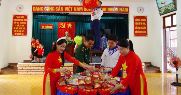 Trường Sa rộn ràng chuẩn bị Tết Thiếu nhi