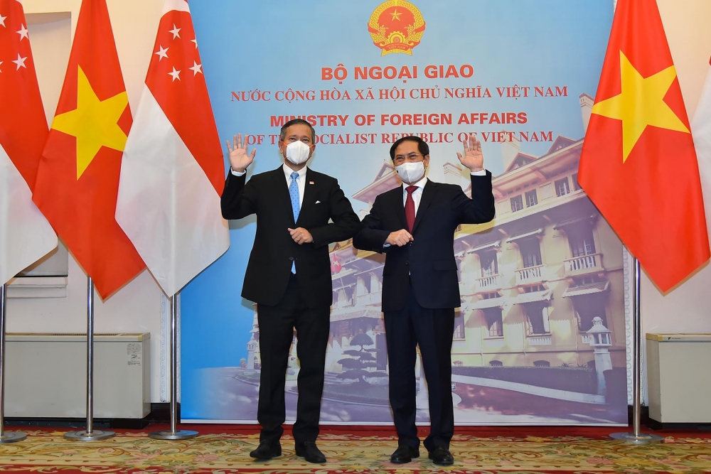 Thúc đẩy hợp tác  giáo dục, văn hóa, du lịch, giao lưu nhân dân giữa Việt Nam và Singapore