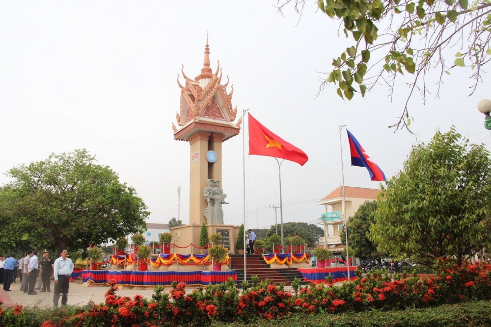 Đài hữu nghị Việt Nam - Campuchia biểu tượng thiêng liêng của hai dân tộc Đài hữu nghị Việt Nam - Campuchia biểu tượng thiêng liêng của hai dân tộc