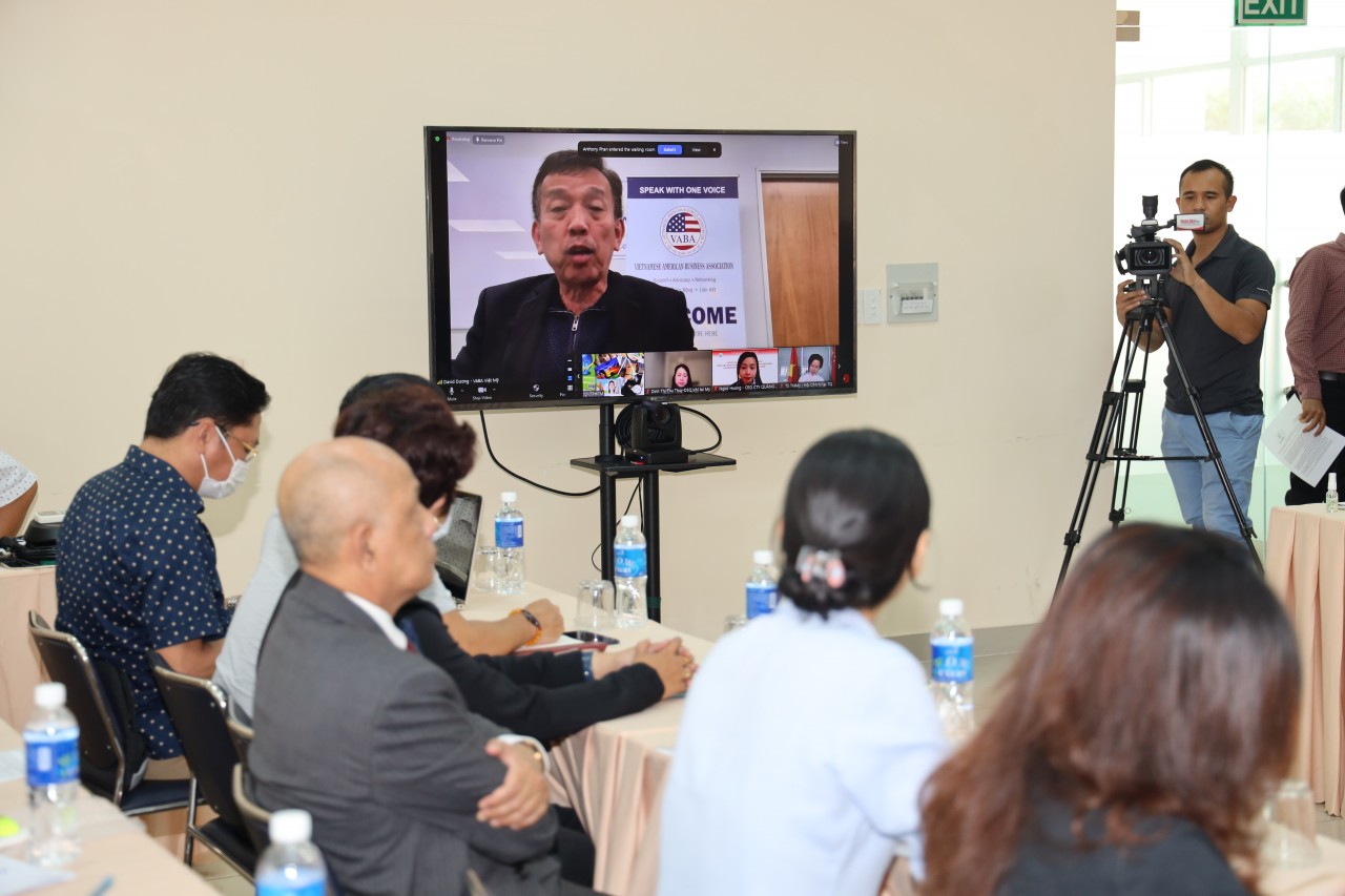 Doanh nghiệp kiều bào hiến kế đưa hàng Việt Nam ra nước ngoài Doanh nghiệp kiều bào hiến kế đưa hàng Việt Nam ra nước ngoài