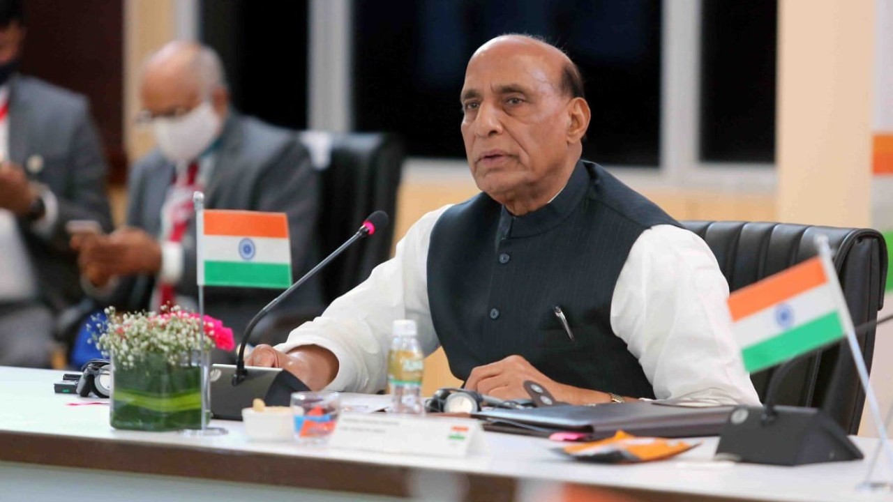 Bộ trưởng Quốc phòng Ấn Độ Rajnath Singh. (Nguồn: PTI) Bộ trưởng Quốc phòng Ấn Độ Rajnath Singh. (Nguồn: PTI)