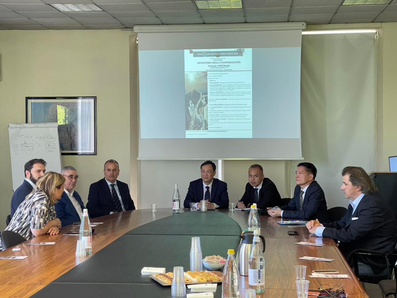 Việt Nam và vùng Piemonte (Italia) tăng cường hợp tác trong lĩnh vực công nghiệp ô tô, cơ khí Việt Nam và vùng Piemonte (Italia) tăng cường hợp tác trong lĩnh vực công nghiệp ô tô, cơ khí