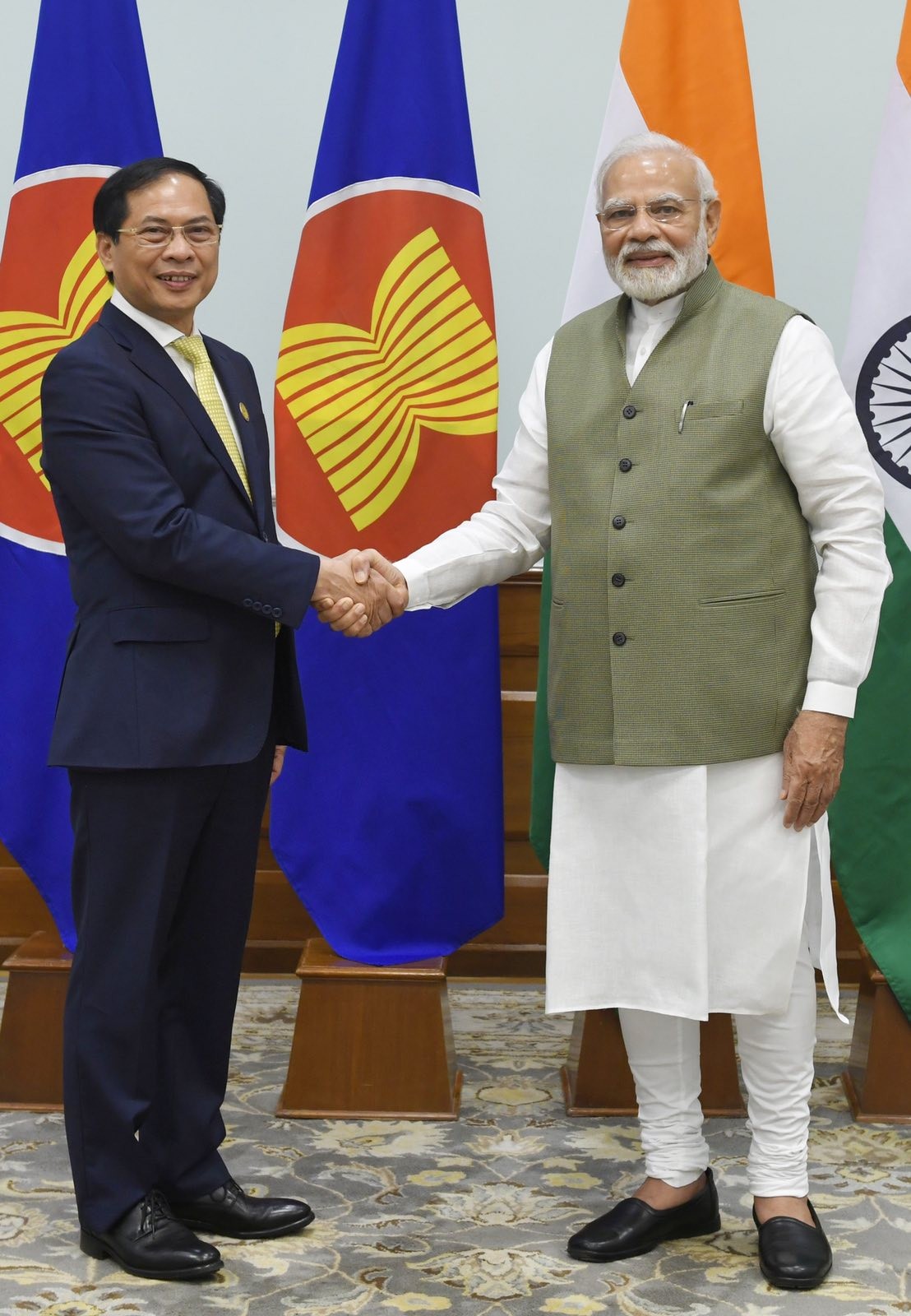 Việt Nam đánh giá cao Ấn Độ ủng hộ lập trường của ASEAN về Biển Đông Việt Nam đánh giá cao Ấn Độ ủng hộ lập trường của ASEAN về Biển Đông