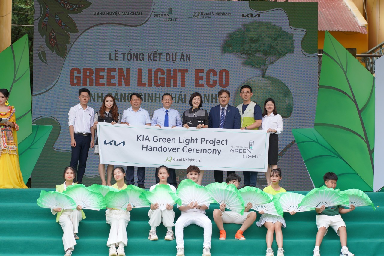600 trẻ em, giáo viên huyện Mai Châu (Hoà Bình) tham dự “Ngày hội Bảo vệ môi trường” 600 trẻ em, giáo viên huyện Mai Châu (Hoà Bình) tham dự “Ngày hội Bảo vệ môi trường”