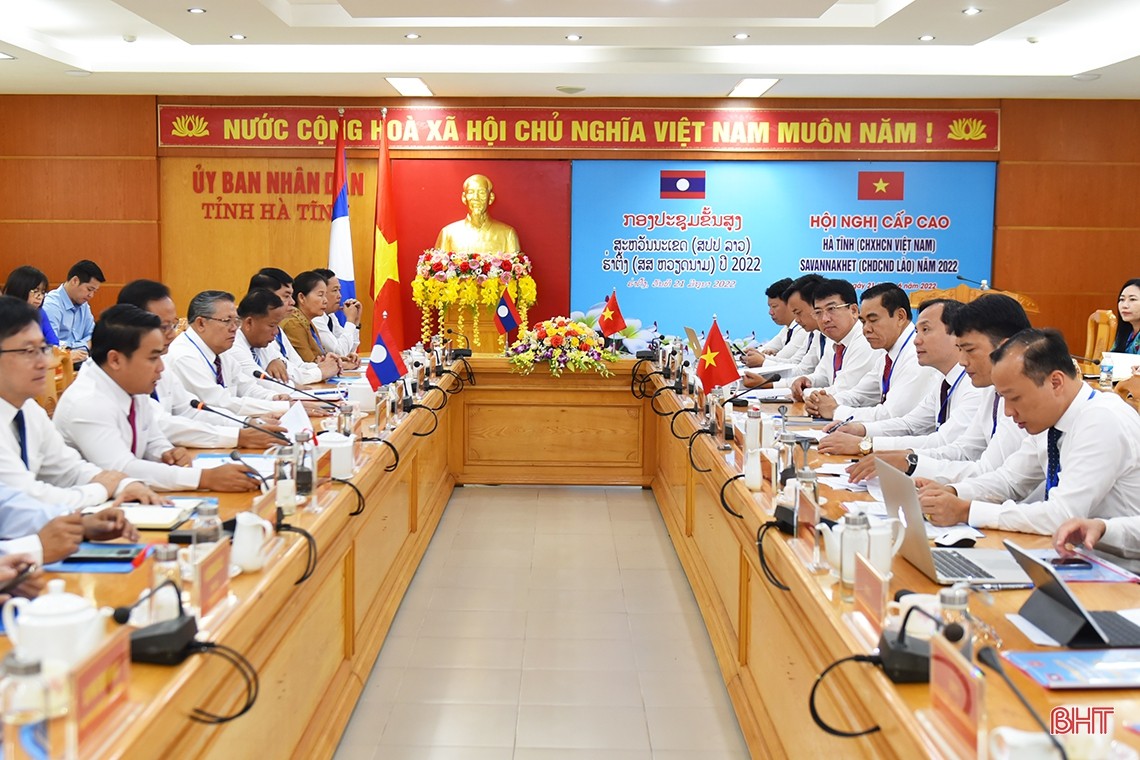Thắt chặt quan hệ hữu nghị, hợp tác toàn diện giữa 2 tỉnh Hà Tĩnh và Savannakhet Thắt chặt quan hệ hữu nghị, hợp tác toàn diện giữa 2 tỉnh Hà Tĩnh và Savannakhet