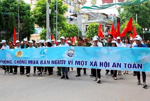Triển khai quyết liệt bằng nhiều giải pháp nhằm phòng, chống mua bán người ở Việt Nam Triển khai quyết liệt bằng nhiều giải pháp nhằm phòng, chống mua bán người ở Việt Nam