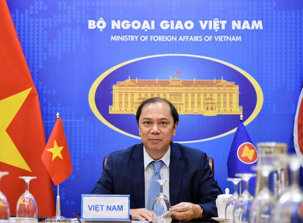 Việt Nam sẽ sát cánh cùng các nước trên hành trình xây dựng một ASEAN mạnh mẽ và năng động Việt Nam sẽ sát cánh cùng các nước trên hành trình xây dựng một ASEAN mạnh mẽ và năng động