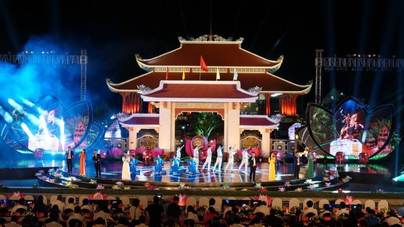 TỔNG THUẬT: 'Khúc tráng ca hòa bình' tái hiện và khắc ghi những trang sử hào hùng - Ảnh 19. TỔNG THUẬT: 'Khúc tráng ca hòa bình' tái hiện và khắc ghi những trang sử hào hùng - Ảnh 19.