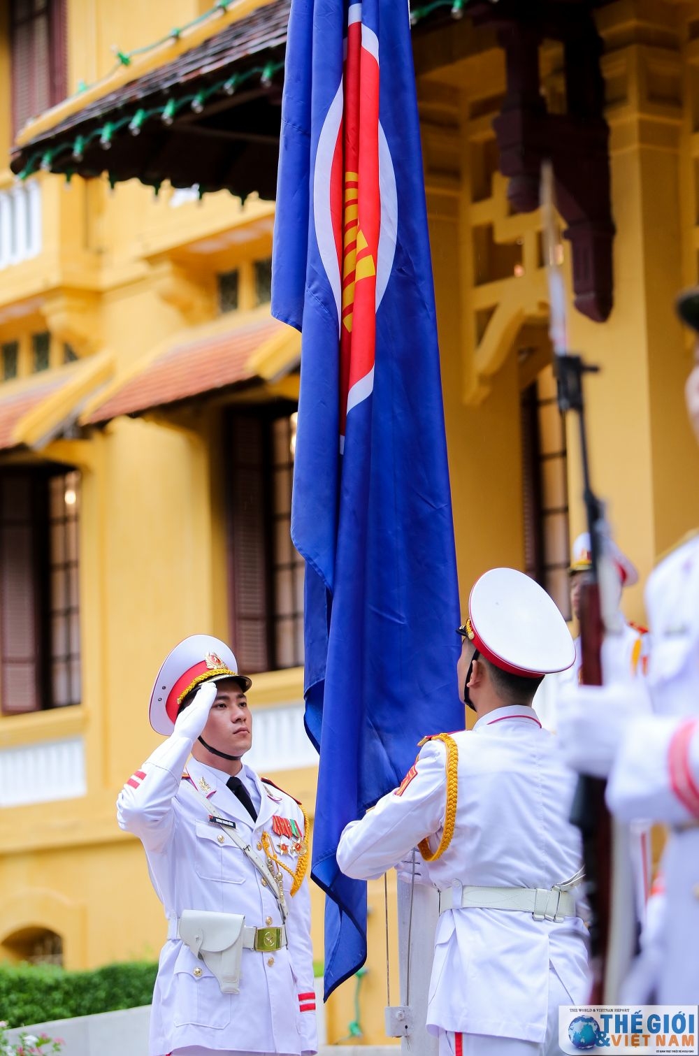 Những hình ảnh đẹp nhất trong Lễ thượng cờ kỷ niệm 53 năm thành lập ASEAN nhung hinh anh dep nhat trong le thuong co ky niem 53 nam thanh lap asean