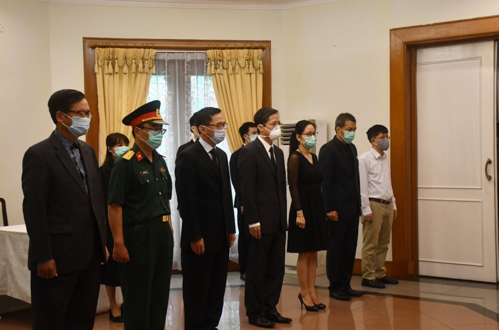 TBT Lê Khả Phiêu Người góp phần xây dựng quan hệ đối ngoại giữa Việt Nam với các nước tbt le kha phieu nguoi gop phan xay dung quan he doi ngoai giua viet nam voi cac nuoc