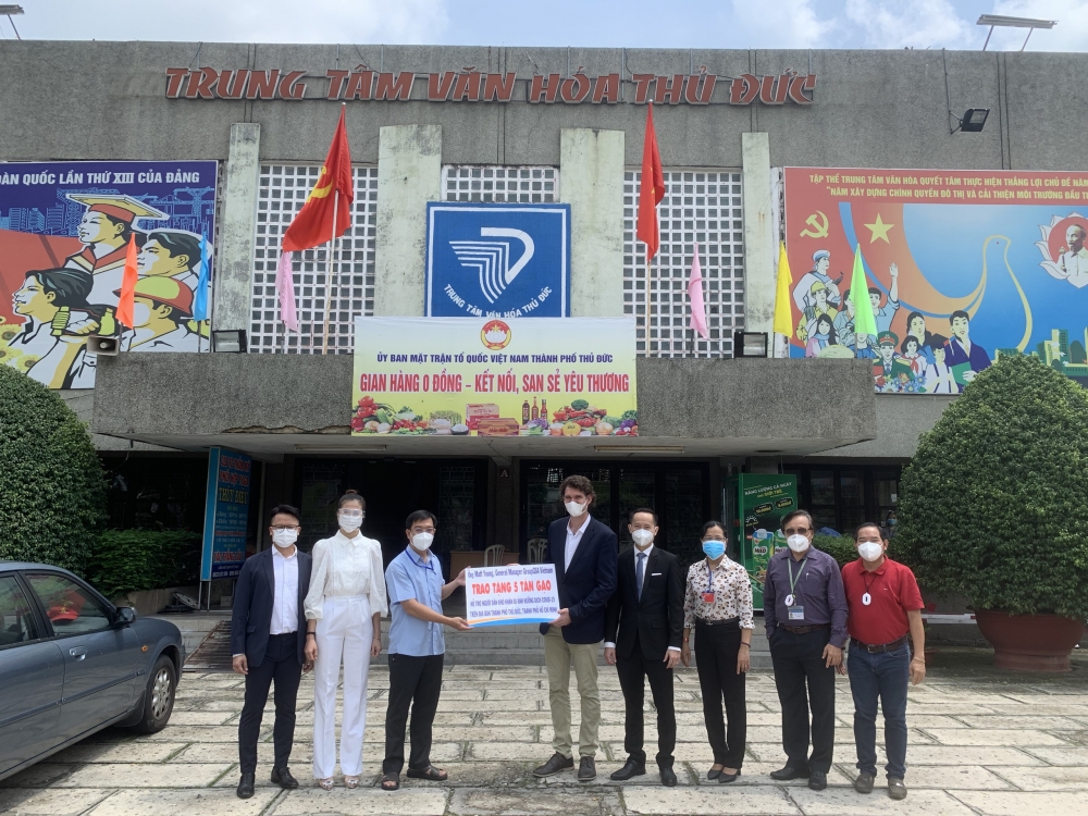 Kiều bào Mỹ, Úc, Nhật ủng hộ 12 tấn gạo cho người dân TP.HCM chống dịch Covid-19 Kiều bào Mỹ, Úc, Nhật ủng hộ 12 tấn gạo cho người dân TP.HCM chống dịch Covid-19
