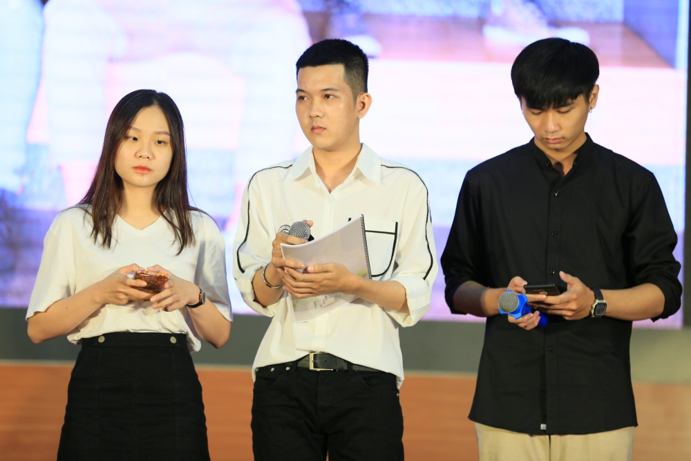 doi 20 plus utc dai hoc gtvt gianh giai nhat cuoc thi thiet ke nha cho xe buyt an toan thong minh than thien