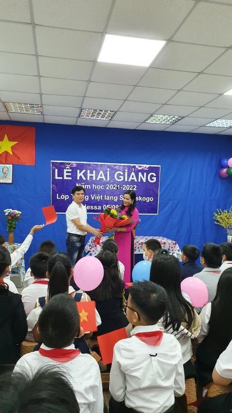 Khai giảng lớp học tiếng Việt tại làng Staritskogo (Ukraine) Khai giảng lớp học tiếng Việt tại làng Staritskogo (Ukraine)