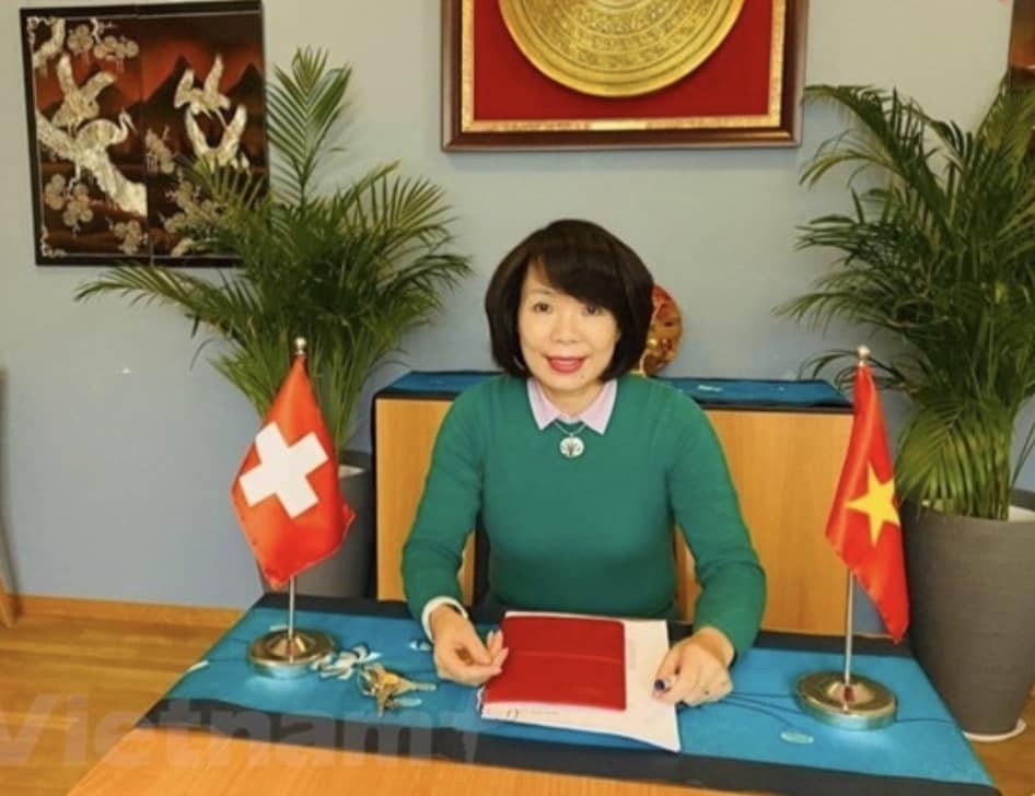 Chia sẻ về không gian đổi mới và khởi nghiệp Việt Nam tới bạn bè Thuỵ Sỹ Chia sẻ về không gian đổi mới và khởi nghiệp Việt Nam tới bạn bè Thuỵ Sỹ