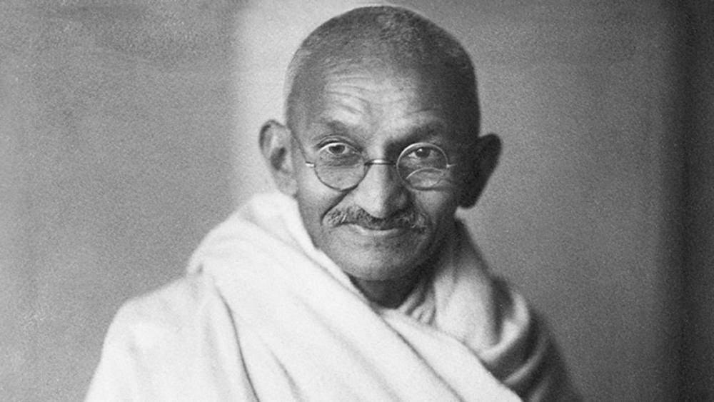 Kỷ niệm 151 năm Ngày sinh của Anh hùng dân tộc Ấn Độ Mahatma Gandhi tại Hà Nội ky niem 151 nam ngay sinh cua anh hung dan toc an do mahatma gandhi tai ha noi
