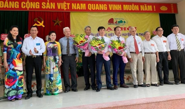 Hội Liên lạc Việt kiều huyện Kiến Thụy (Hải Phòng): nhiều hoạt động thiết thực hướng về quê hương Hội Liên lạc Việt kiều huyện Kiến Thụy (Hải Phòng): nhiều hoạt động thiết thực hướng về quê hương