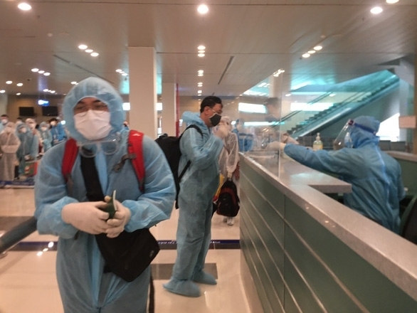 Thêm chuyến bay đưa 490 công dân Việt Nam từ Philippines, Malaysia về nước Thêm chuyến bay đưa 490 công dân Việt Nam từ Philippines, Malaysia về nước