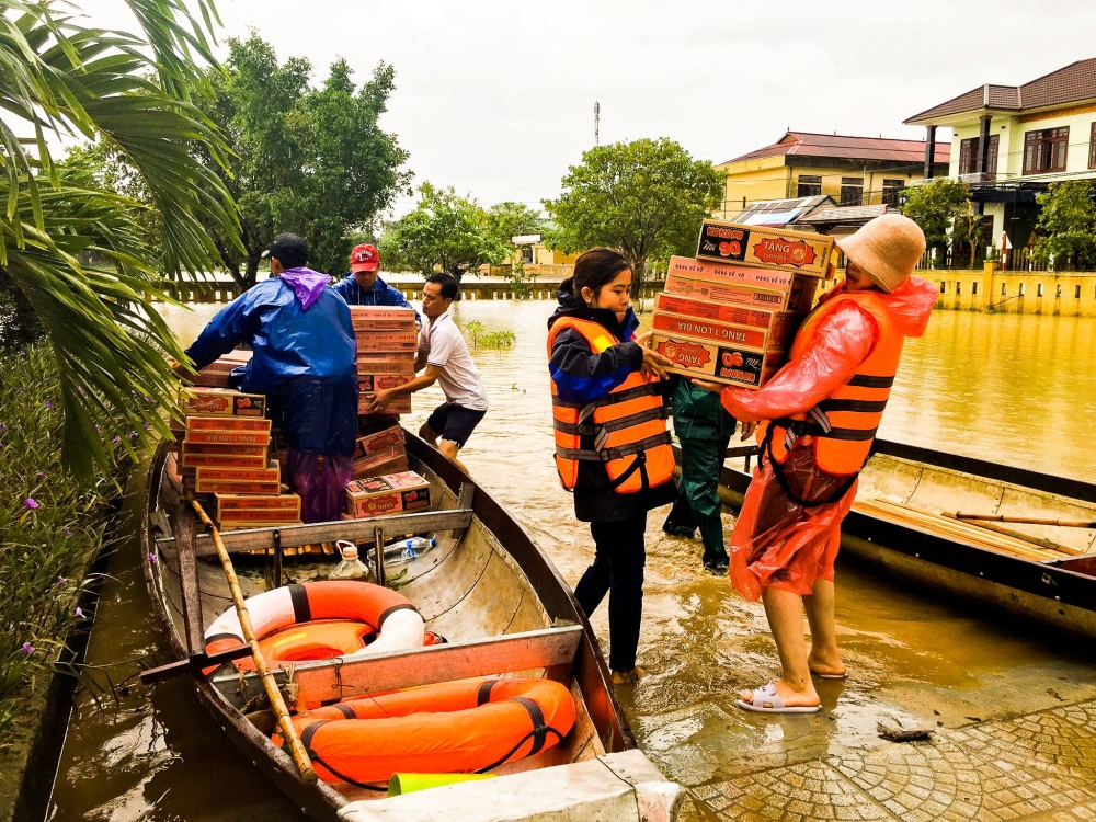 World Vision Việt Nam cứu trợ cho người dân huyện Hải Lăng và Đa Krông (Quảng Trị) World Vision Việt Nam cứu trợ cho người dân huyện Hải Lăng và Đa Krông (Quảng Trị)