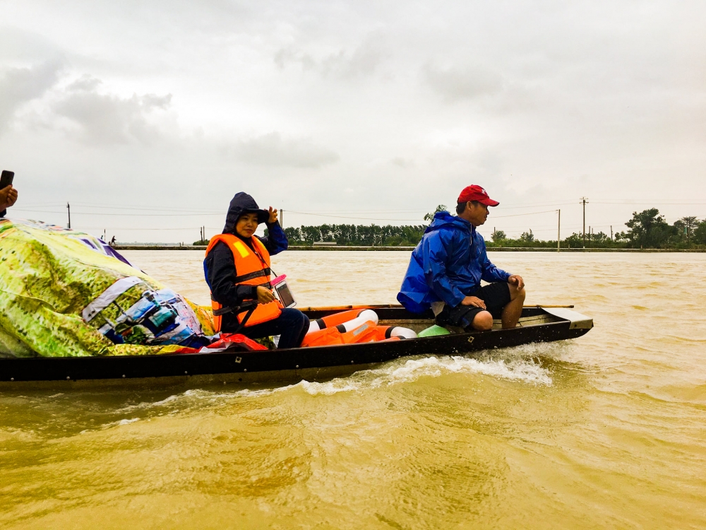 World Vision Việt Nam cứu trợ cho người dân huyện Hải Lăng và Đa Krông (Quảng Trị) World Vision Việt Nam cứu trợ cho người dân huyện Hải Lăng và Đa Krông (Quảng Trị)