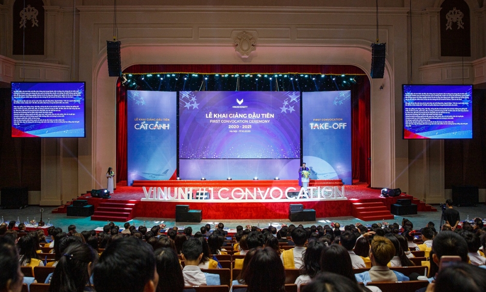 Trường Đại học VinUni khai giảng năm học đầu tiên Trường Đại học VinUni khai giảng năm học đầu tiên
