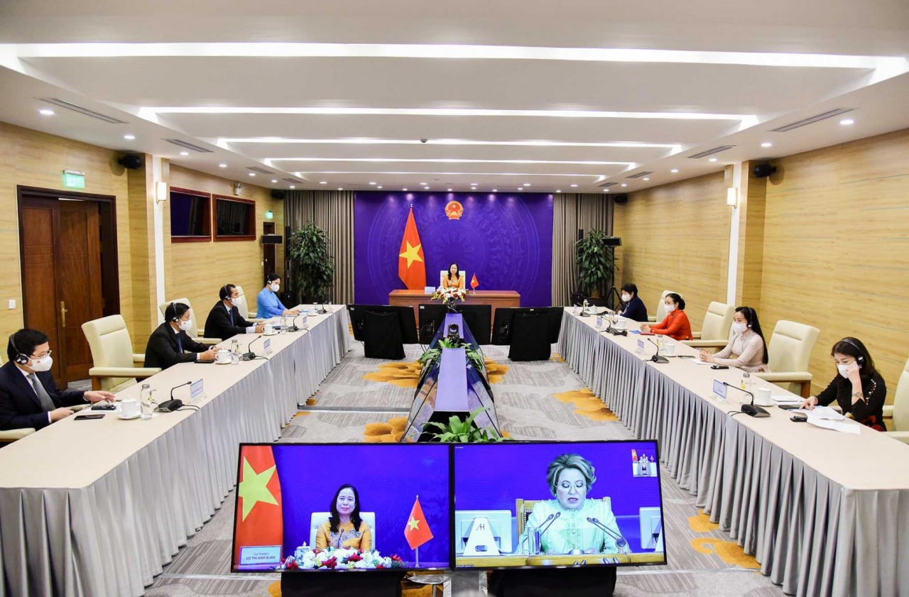 Việt Nam đã đạt được nhiều kết quả tích cực về bình đẳng giới Việt Nam đã đạt được nhiều kết quả tích cực về bình đẳng giới