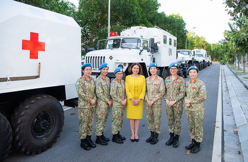 Đại sứ Australia tôn vinh vai trò sứ giả hòa bình của phụ nữ Việt Nam Đại sứ Australia tôn vinh vai trò sứ giả hòa bình của phụ nữ Việt Nam