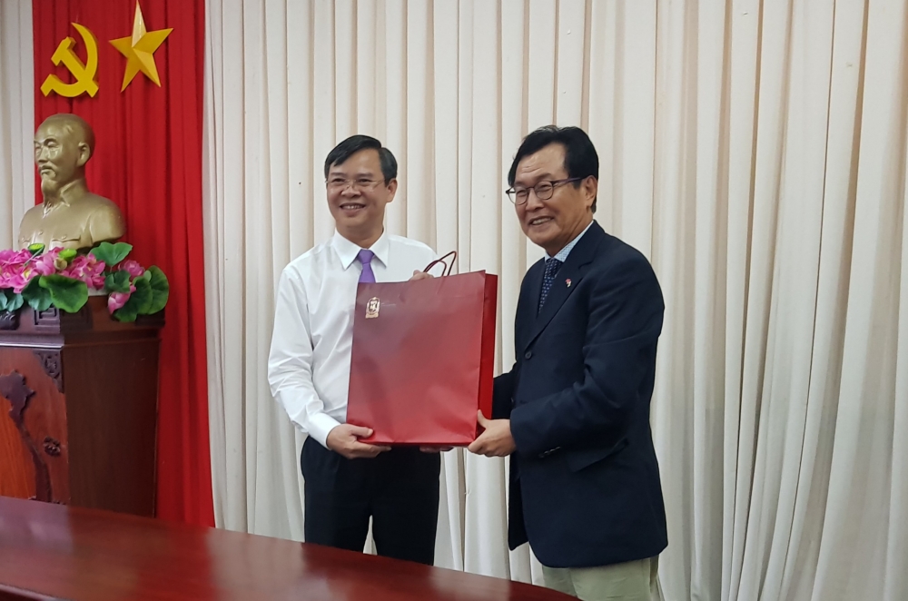 Hậu Giang muốn PCPNN và doanh nghiệp hỗ trợ dân sinh khỏi tác động tiêu cực của môi trường Hậu Giang muốn PCPNN và doanh nghiệp hỗ trợ dân sinh khỏi tác động tiêu cực của môi trường