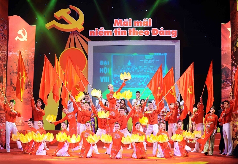 Kỳ 3: Vững bước đi lên trong một thế giới biến động Kỳ 3: Vững bước đi lên trong một thế giới biến động