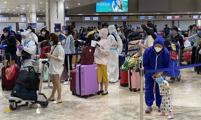 Đưa 520 công dân Việt Nam từ hơn 20 quốc gia Châu Âu và Châu Á về nước Đưa 520 công dân Việt Nam từ hơn 20 quốc gia Châu Âu và Châu Á về nước