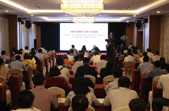 Tập huấn công tác thông tin về quyền con người cho 26 tỉnh thuộc khu vực miền Nam và Tây Nguyên Tập huấn công tác thông tin về quyền con người cho 26 tỉnh thuộc khu vực miền Nam và Tây Nguyên