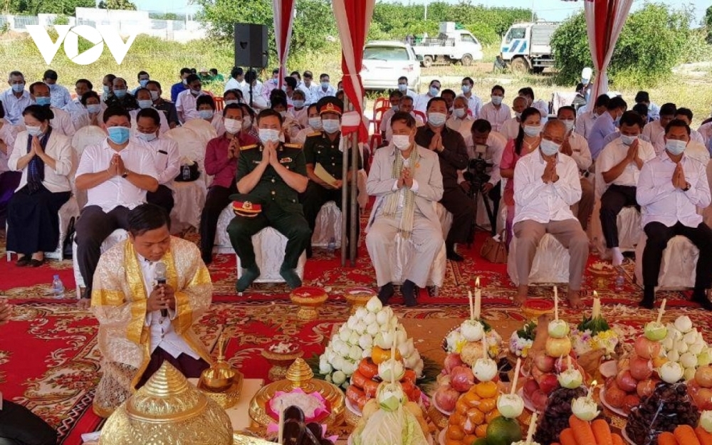 Xây dựng Đài Hữu nghị Việt Nam - Campuchia thứ 22 tại tỉnh Tboung Khmum Xây dựng Đài Hữu nghị Việt Nam - Campuchia thứ 22 tại tỉnh Tboung Khmum