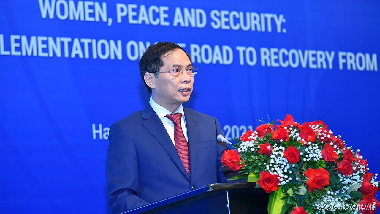 Phụ nữ và trẻ em gái cần được xem là trung tâm trong các nỗ lực phục hồi sau đại dịch Phụ nữ và trẻ em gái cần được xem là trung tâm trong các nỗ lực phục hồi sau đại dịch