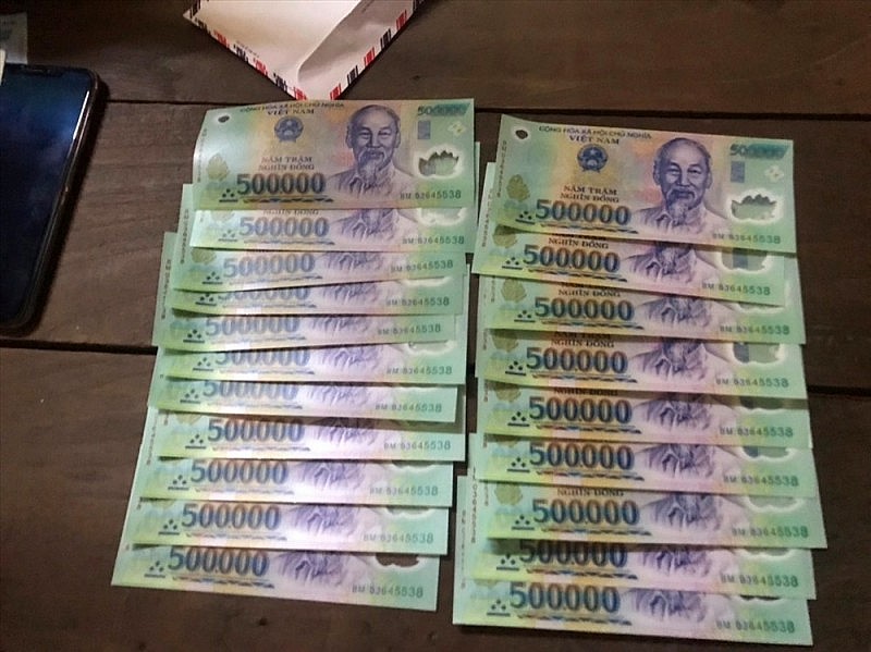 Lượng tiền giả được công an Bắc Giang thu giữ trong một vụ án Lượng tiền giả được công an Bắc Giang thu giữ trong một vụ án