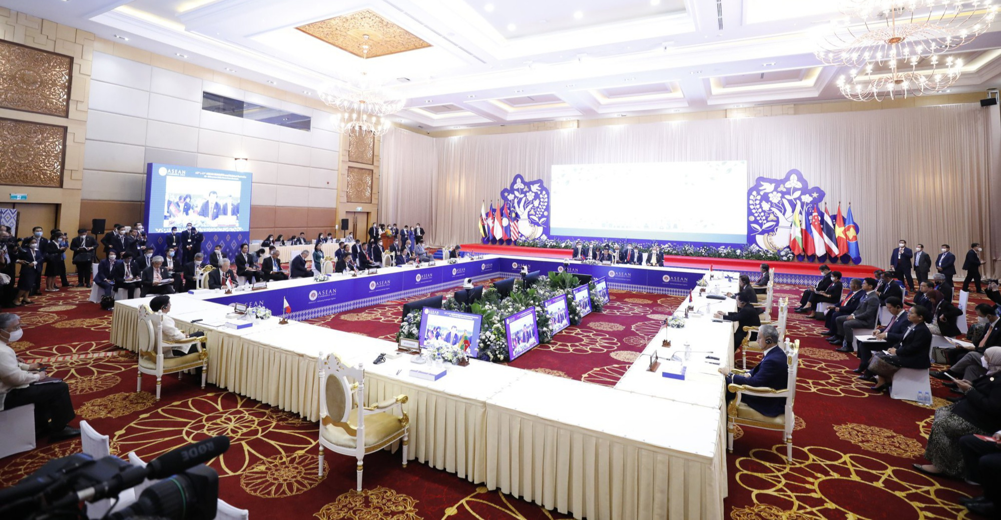 Thủ tướng: Đoàn kết là yếu tố quyết định thành công, là sức mạnh để ASEAN giữ vững ổn định trong bất ổn - Ảnh 3. Thủ tướng: Đoàn kết là yếu tố quyết định thành công, là sức mạnh để ASEAN giữ vững ổn định trong bất ổn - Ảnh 3.