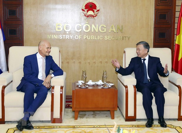 Việt Nam-Hà Lan thắt chặt hợp tác phòng, chống tội phạm hình ảnh 1 Viet Nam-Ha Lan that chat hop tac phong, chong toi pham hinh anh 1