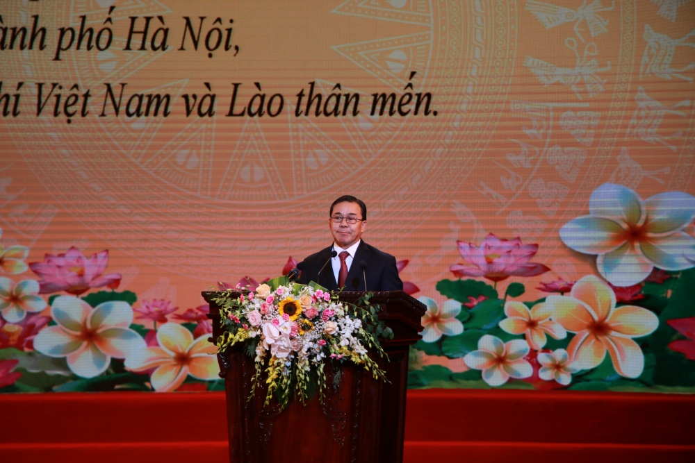 Việt Nam luôn tự hào có người bạn Lào thủy chung son sắt và cùng chung chí hướng Việt Nam luôn tự hào có người bạn Lào thủy chung son sắt và cùng chung chí hướng