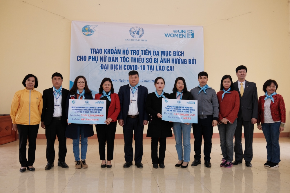 600 hộ nghèo và dân tộc thiểu số tại Lào Cai bị ảnh hưởng COVID-19 được UN Women hỗ trợ 600 hộ nghèo và dân tộc thiểu số tại Lào Cai bị ảnh hưởng COVID-19 được UN Women hỗ trợ