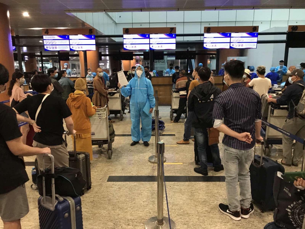 Thêm chuyến bay đưa 690 công dân Việt Nam từ Angola, Myanmar về nước Thêm chuyến bay đưa 690 công dân Việt Nam từ Angola, Myanmar về nước