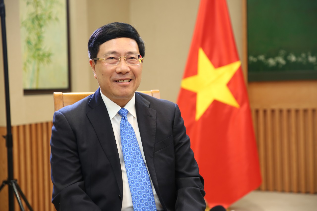 7 trọng tâm trong công tác đối ngoại trong thời gian tới 7 trọng tâm trong công tác đối ngoại trong thời gian tới