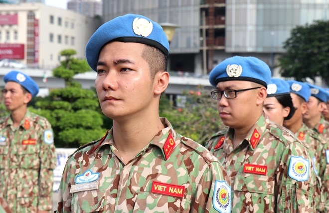 为首批参加联合国维和任务的工兵队出征仪式做好准备 为首批参加联合国维和任务的工兵队出征仪式做好准备
