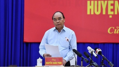 越南国家主席阮春福与胡志明市古芝和霍门两县选民接触